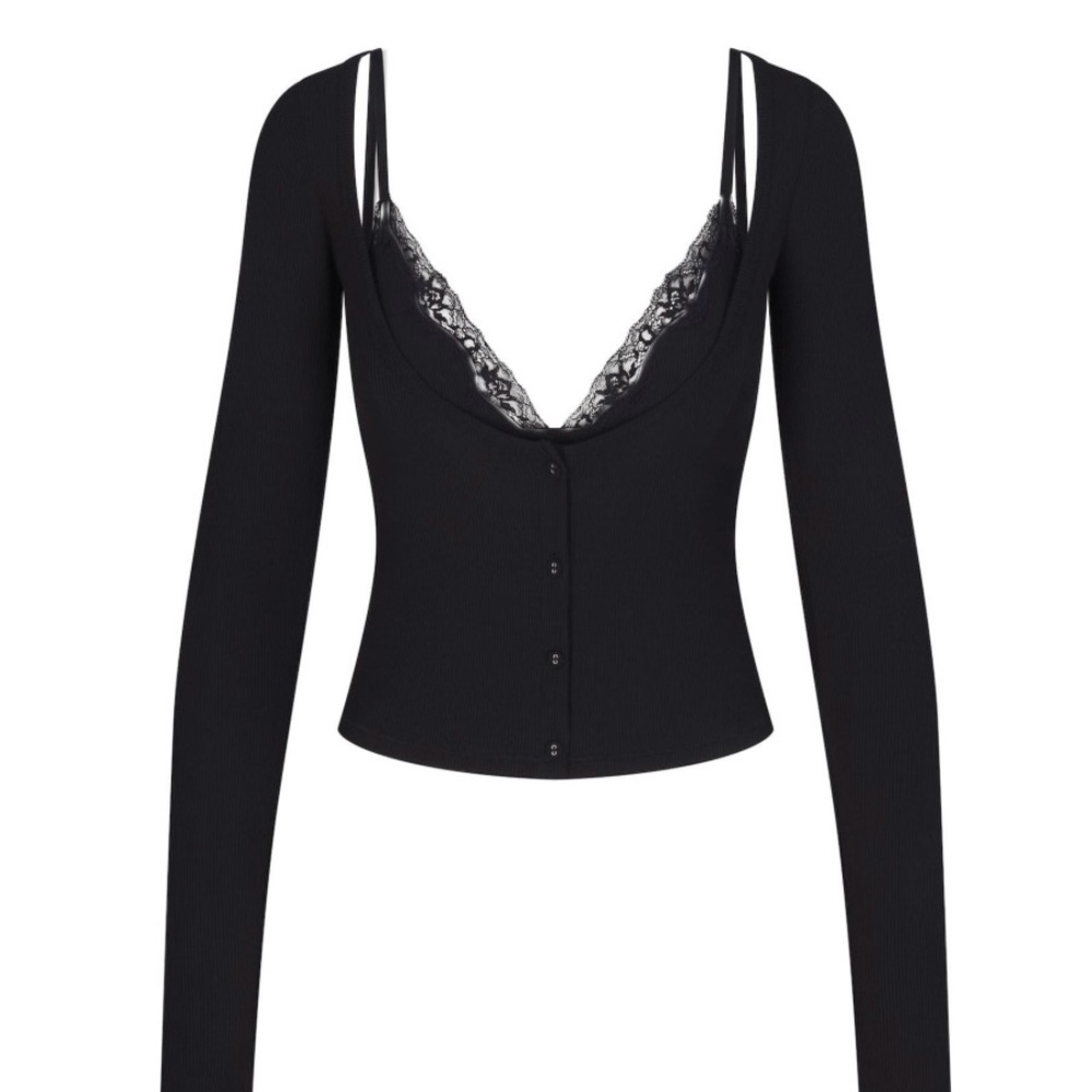 Skims Soft Lounge lace top with lace bralette NWT. Size medium.